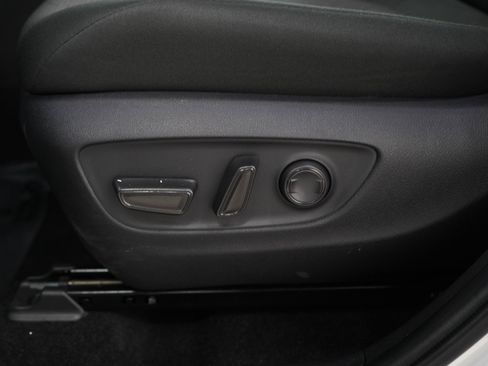 Used 2025 Toyota RAV4 XLE w/ Convenience Package AWD/4WD image 28