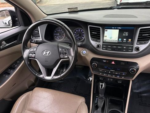 Used 2017 Hyundai Tucson SE Plus w/ Cargo Package image 13
