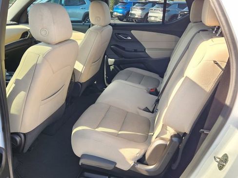Certified 2023 Chevrolet Traverse LS image 11