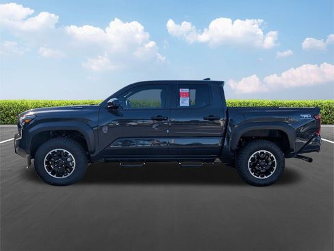 New 2025 Toyota Tacoma TRD Off-Road image 8