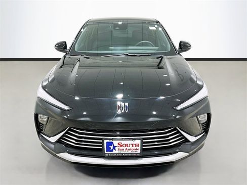 New 2026 Buick Envista Preferred image 2