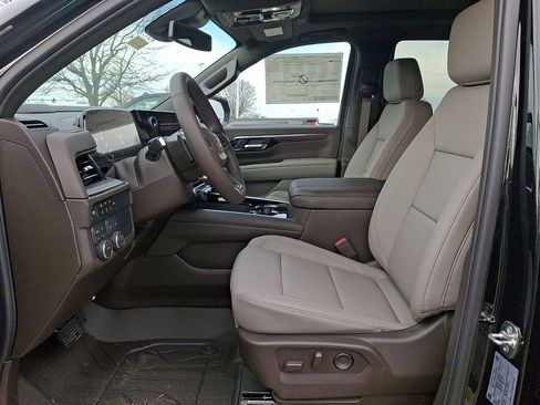 New 2026 Chevrolet Tahoe Z71 w/ Comfort Package image 9