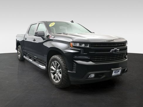 Used 2022 Chevrolet Silverado 1500 RST w/ Z71 Off-Road Package AWD/4WD image 2