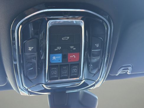 Used 2024 Jeep Grand Wagoneer L 4WD image 29