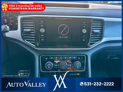 Used 2022 Volkswagen Atlas SEL R-Line AWD/4WD image 33