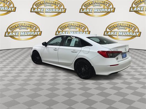 Used 2023 Honda Civic Sport image 9