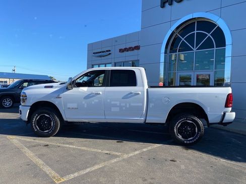 Used 2025 RAM 2500 Laramie image 2