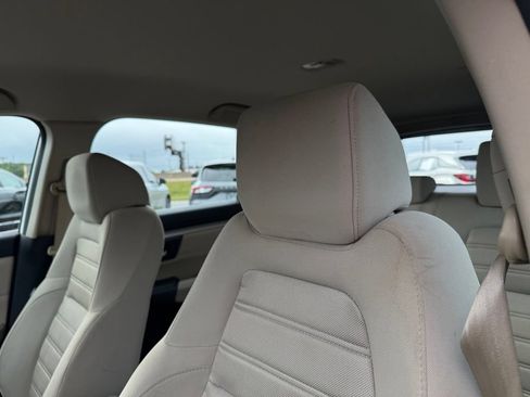 Used 2018 Honda CR-V LX image 12