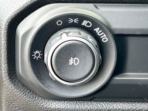Used 2024 Jeep Wrangler Unlimited Sport AWD/4WD image 31