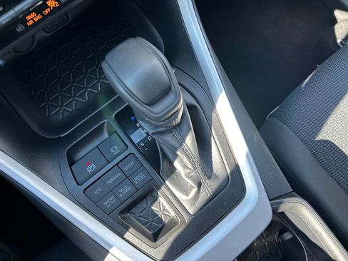 Used 2025 Toyota RAV4 LE image 21