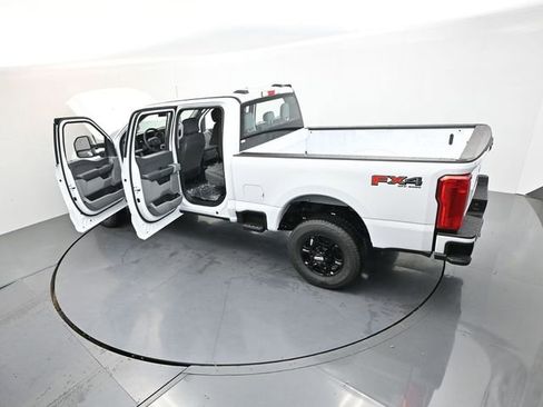 New 2026 Ford F250 4x4 Crew Cab Super Duty image 38