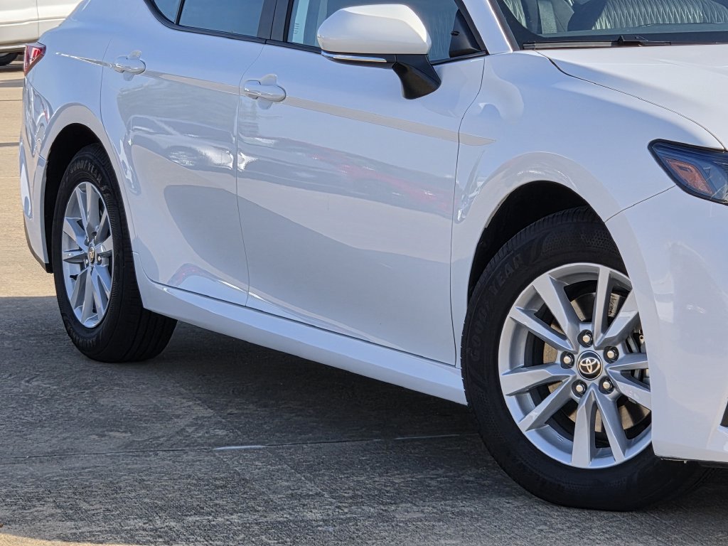 Used 2026 Toyota Camry LE FWD image 12