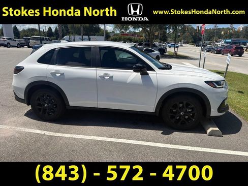 Used 2025 Honda HR-V Sport image 4