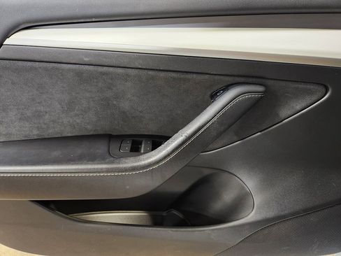 Used 2022 Tesla Model 3 Performance image 41