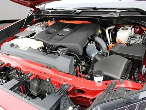 Used 2023 Toyota Sequoia Capstone image 32