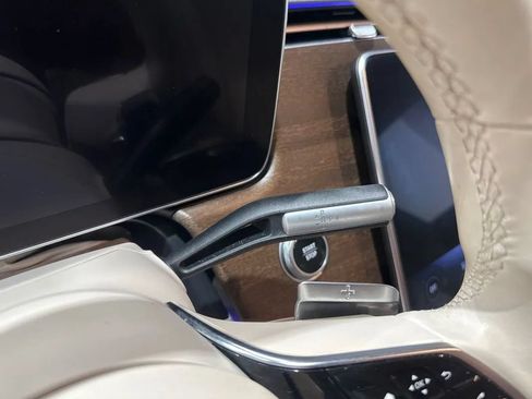 Used 2022 Mercedes-Benz EQS 450+ Sedan image 98