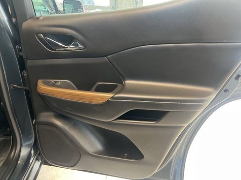 Used 2019 GMC Acadia SLE w/ LPO, Floor Liner Package image 12