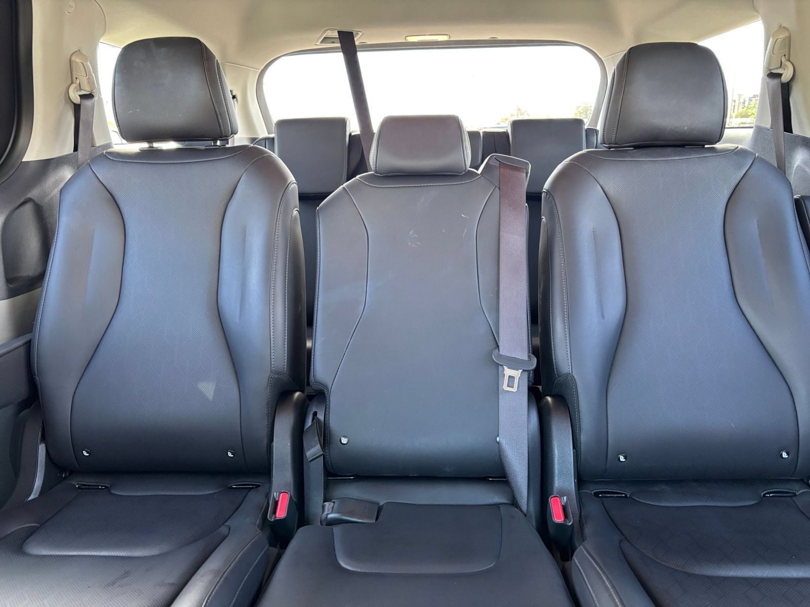 Used 2026 Kia Carnival FWD image 40