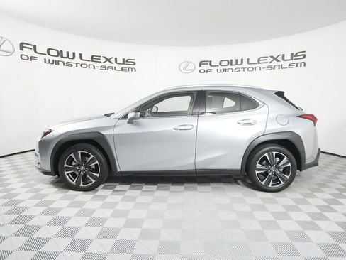 Certified 2025 Lexus UX 300h FWD image 4