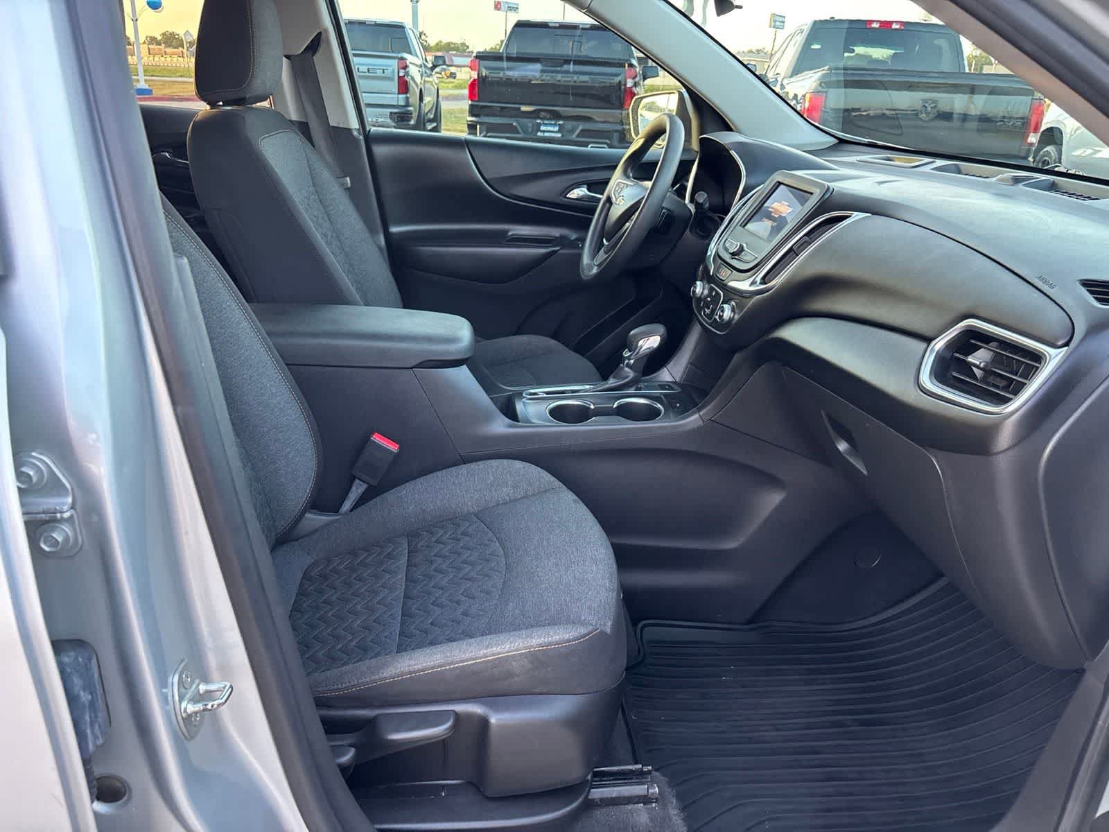 Used 2022 Chevrolet Equinox LT AWD/4WD image 10
