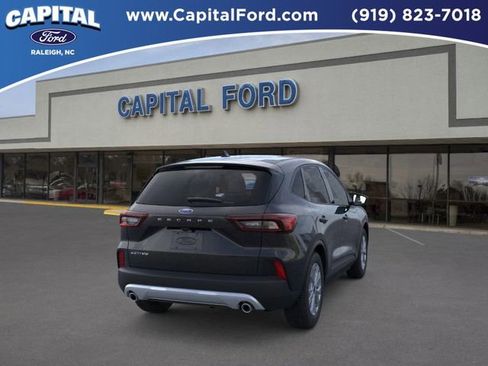 New 2025 Ford Escape Active image 8