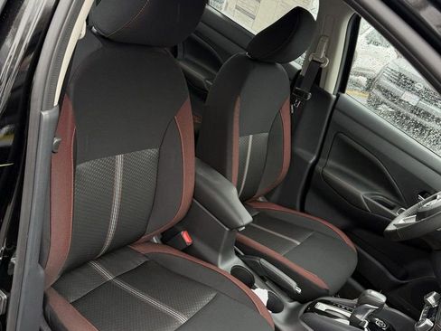 New 2025 Nissan Versa SR image 28