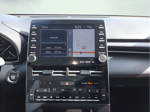 Used 2019 Toyota Avalon Touring w/ Advanced Safety Package FWD image 18