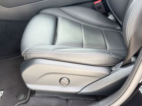 Used 2022 Mercedes-Benz GLC 300 4MATIC image 14