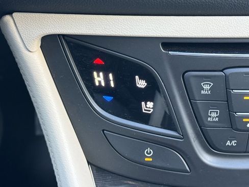 Used 2016 Buick Envision Premium w/ Driver Confidence Package image 22