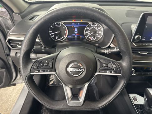 Certified 2024 Nissan Altima 2.5 SV image 10