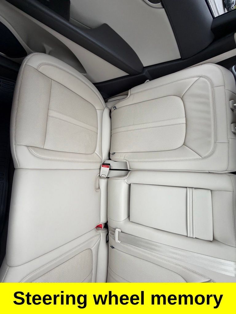 Used 2019 Lincoln Nautilus Reserve AWD/4WD image 13
