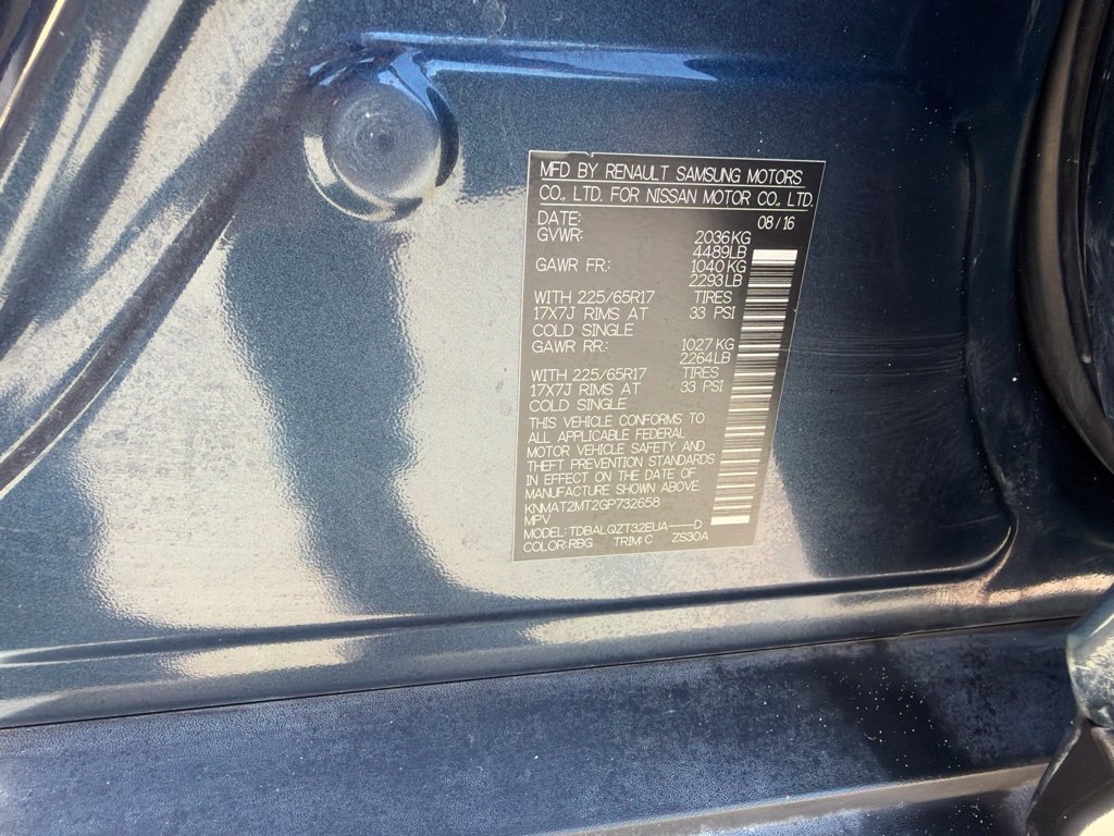 Used 2016 Nissan Rogue SV FWD image 17