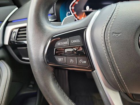 Used 2023 BMW 530i xDrive image 24