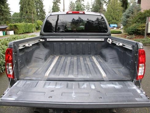 Used 2006 Nissan Frontier SE w/ (P01) Power Pkg image 15