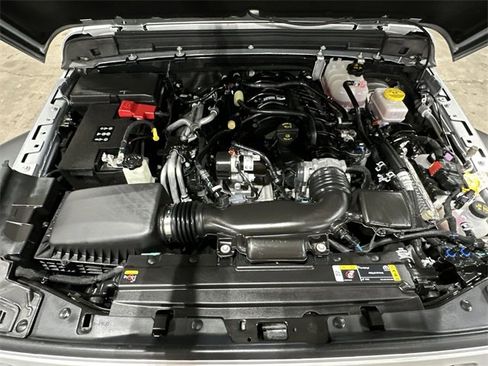 Used 2023 Jeep Wrangler Sport image 21