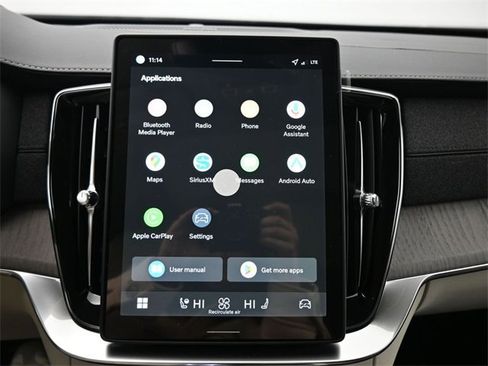 New 2026 Volvo XC90 B6 Ultra image 13