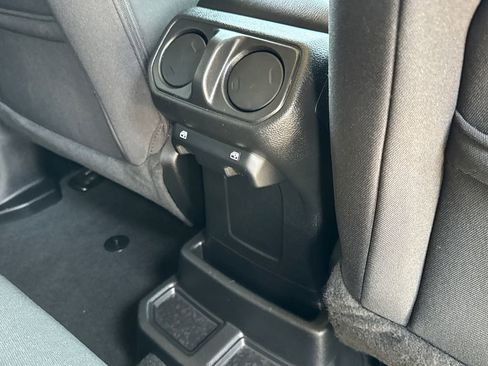 Certified 2023 Jeep Wrangler Unlimited w/ 8.4" Radio Group AWD/4WD image 20