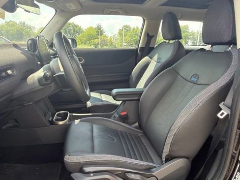 Used 2025 MINI Cooper S FWD image 19