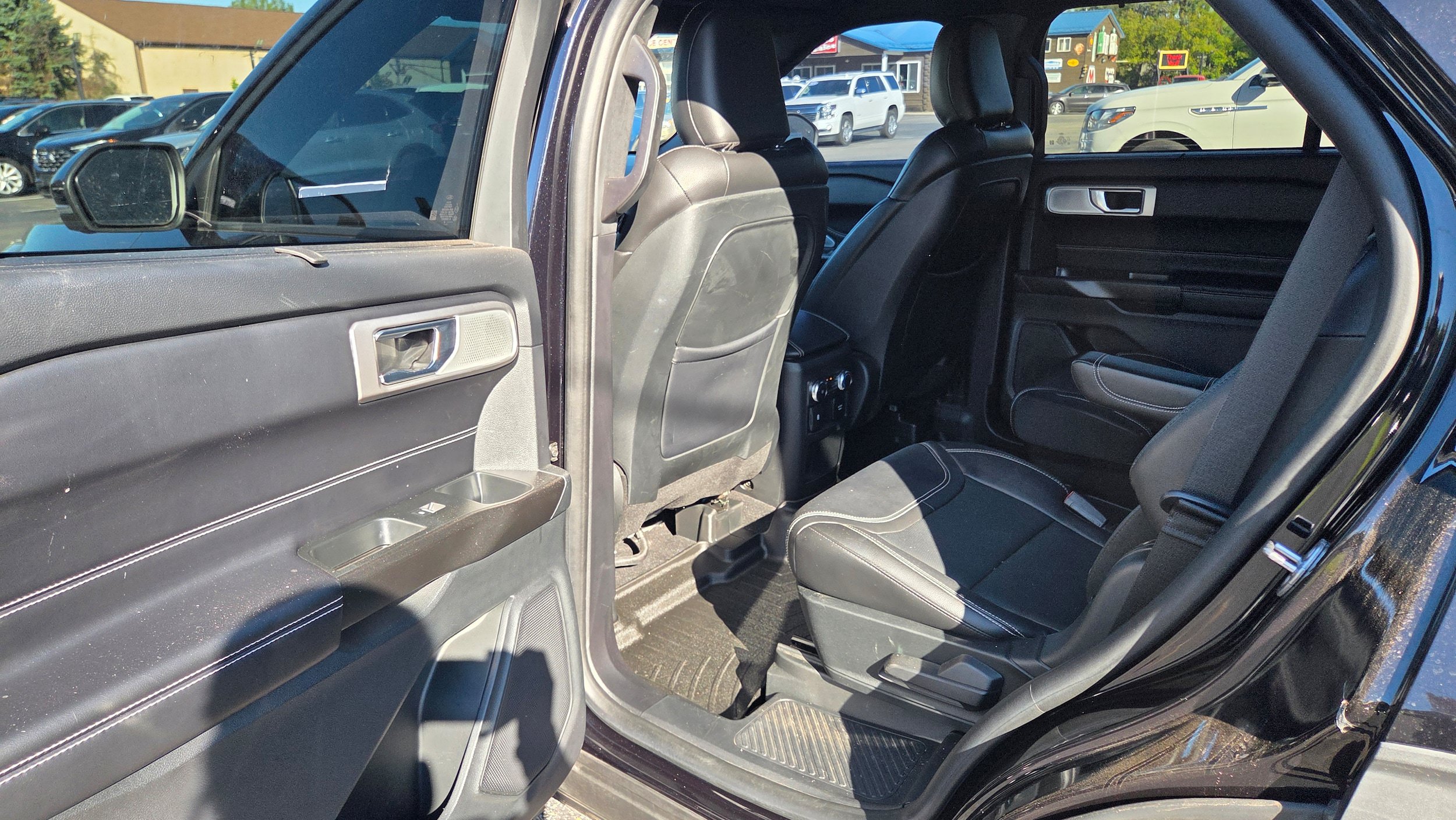 Used 2020 Ford Explorer ST w/ ST High-Performance Pack AWD/4WD image 12