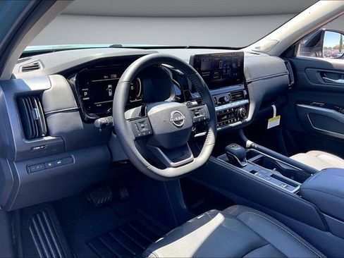 New 2026 Nissan Pathfinder SL FWD image 7