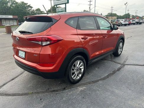 Used 2016 Hyundai Tucson SE w/ Option Group 02 AWD/4WD image 4