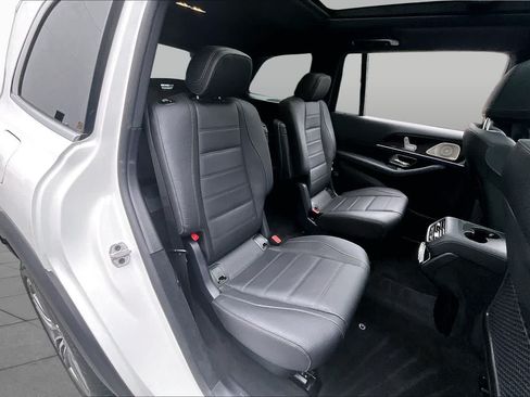 Certified 2026 Mercedes-Benz GLS 450 4MATIC image 17