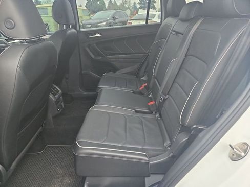 Used 2022 Volkswagen Tiguan SEL R-Line image 11