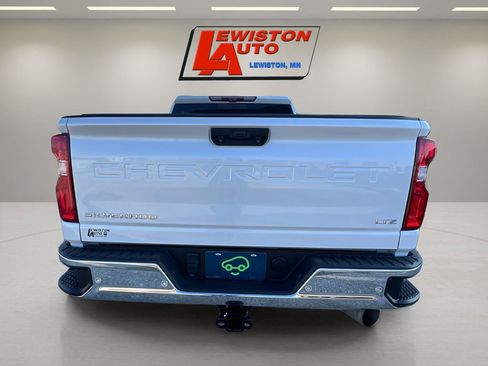 Used 2020 Chevrolet Silverado 2500 LTZ w/ LTZ Premium Package image 12
