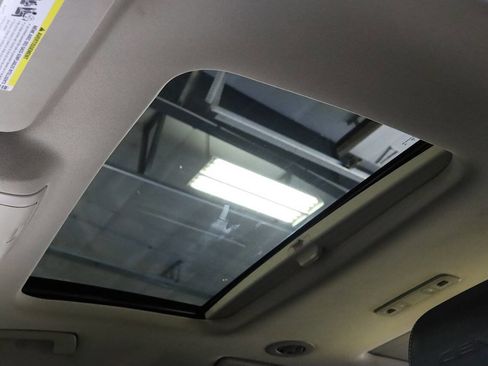 Used 2019 GMC Acadia Denali w/ Technology Package image 25