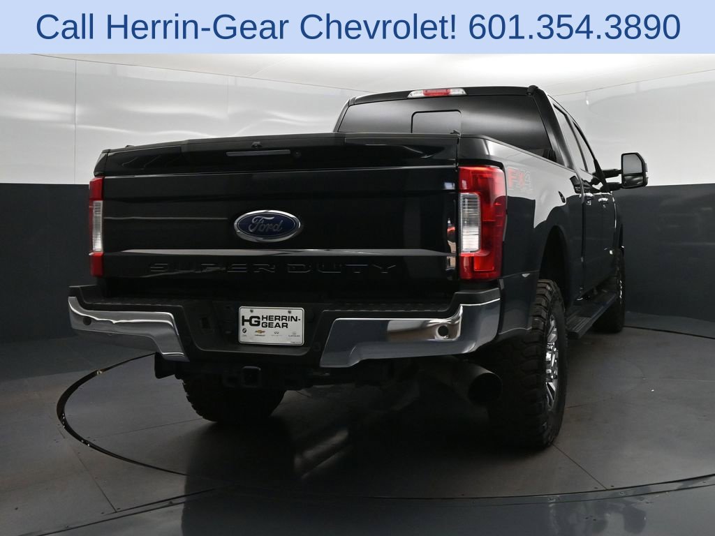 Used 2019 Ford F250 4x4 Crew Cab Super Duty image 7