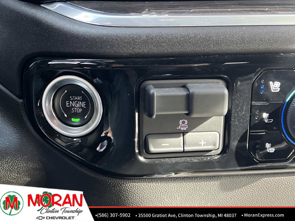Certified 2025 Chevrolet Silverado 2500 LTZ w/ LTZ Convenience Package AWD/4WD image 26