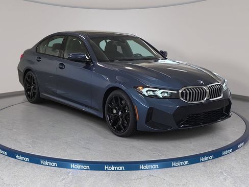 New 2026 BMW 330i Sedan w/ M Sport Package RWD image 3
