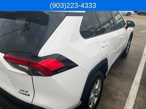 Used 2019 Toyota RAV4 XLE w/ Convenience Package AWD/4WD image 7