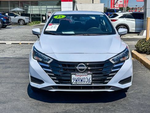 Used 2025 Nissan Versa SV w/ Trunk Package FWD image 3